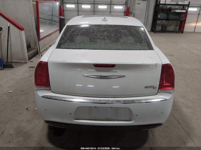 44210314 :رقم المزاد ، 2C3CCAET5FH756607 vin ، 2015 Chrysler 300c مزاد بيع