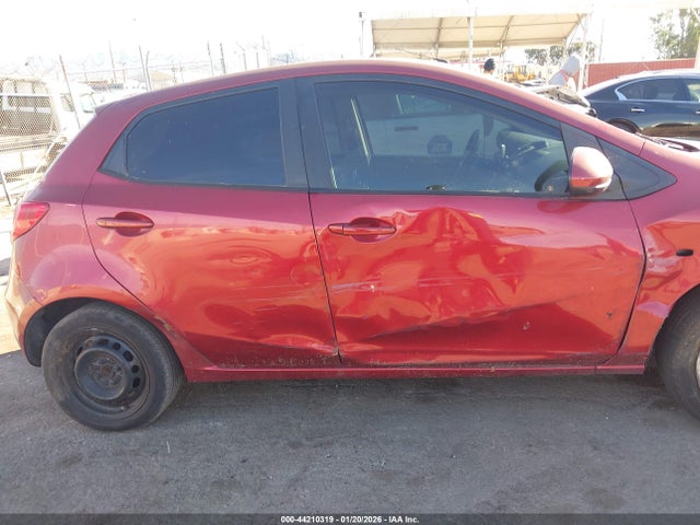 Mazda Mazda2 Sport 2014 JM1DE1KZXE0185007 Image 12