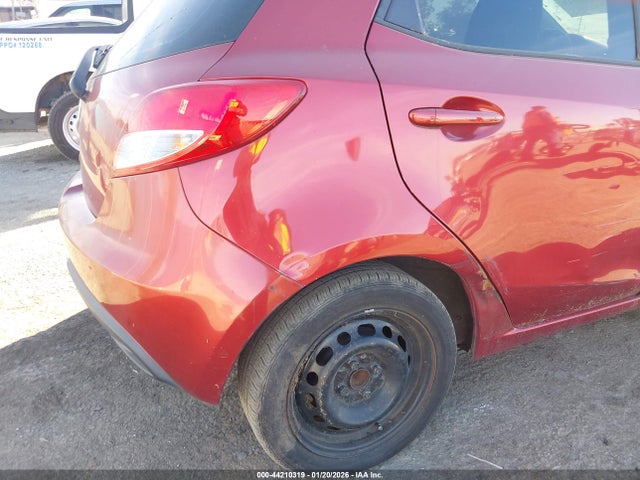 Mazda Mazda2 Sport 2014 JM1DE1KZXE0185007 Image 15