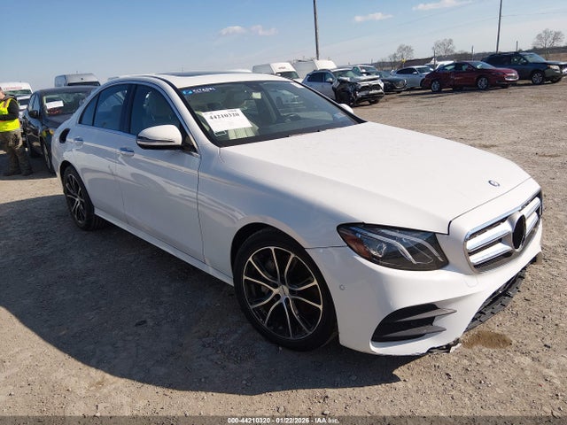 2017 MERCEDES-BENZ E 300 WDDZF4KB1HA139304