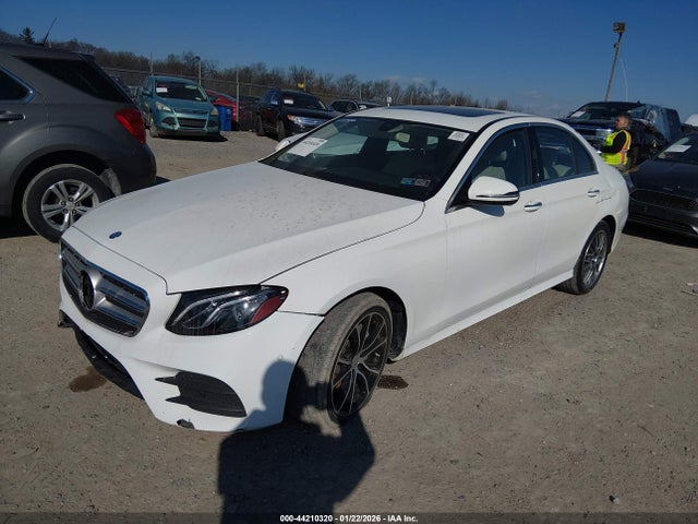 2017 MERCEDES-BENZ E 300 WDDZF4KB1HA139304 Photo 1