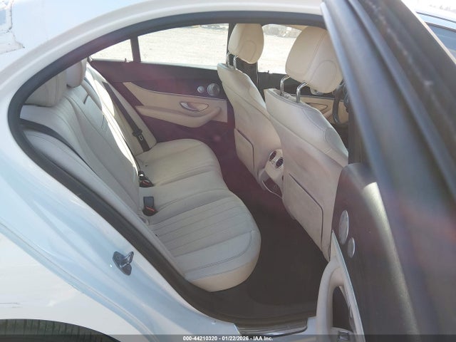 2017 MERCEDES-BENZ E 300 WDDZF4KB1HA139304 Photo 7