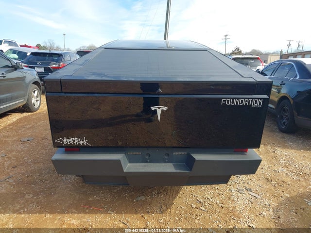 Tesla Cybertruck All-wheel Drive 2024 7G2CEHED0RA013462 Image 16