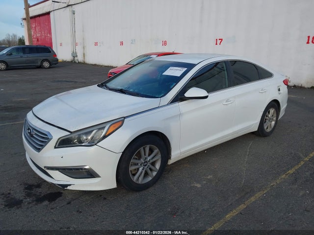 2015 HYUNDAI SONATA 5NPE24AF3FH179575 Photo 1