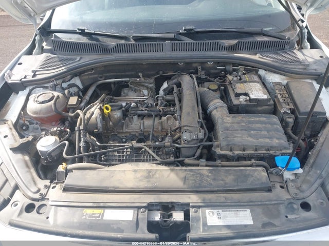 3VWEB7BU5KM259363 Volkswagen Jetta 1.4t Sel