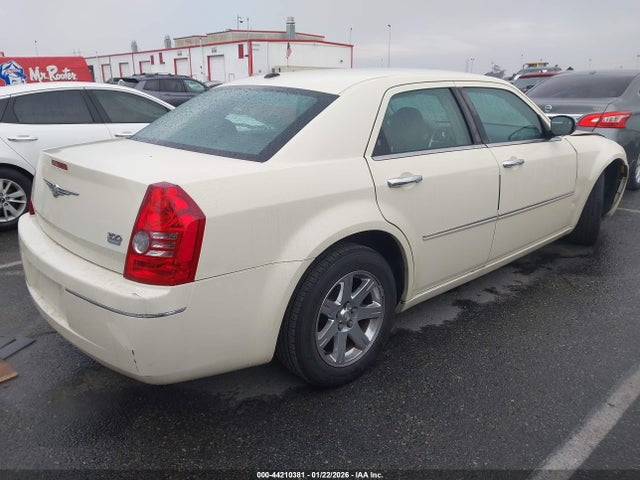 2010 CHRYSLER 300 2C3CA5CV9AH319803 Photo 3