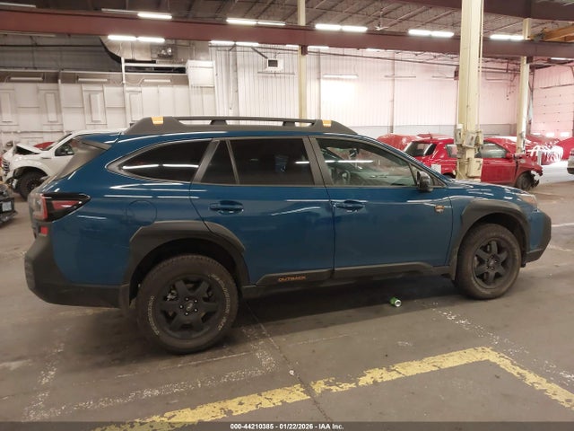 4S4BTGUD8S3268958 Subaru Outback Wilderness
