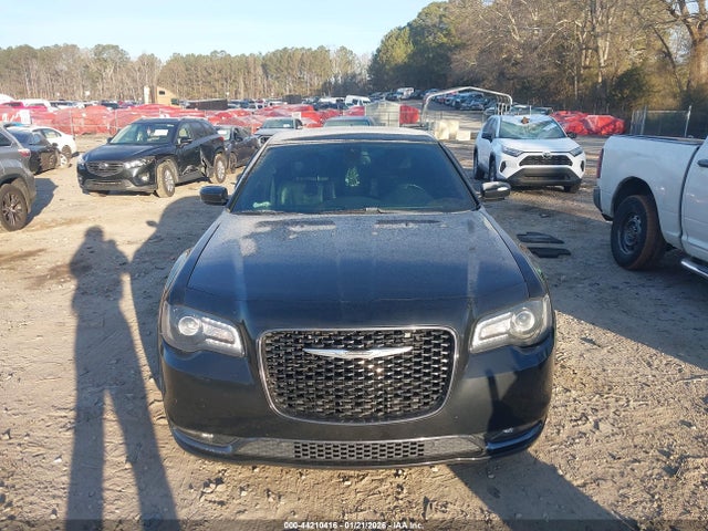 Продажа на аукционе авто 2016 Chrysler 300 300s, vin: 2C3CCAGGXGH298693, номер лота: 44210416