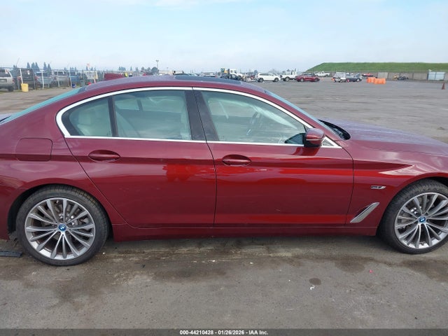 WBA13AG08PCN19052 BMW 530e