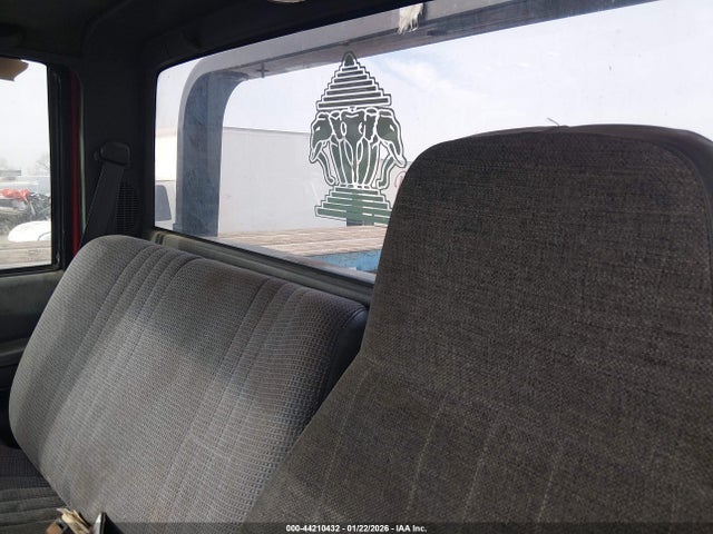 Aukcja sprzedaży 2000 Gmc Tc6h042, vin: 1GDJ6H1CXYJ524123, numer aukcji: 44210432