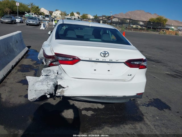 Toyota CAMRY LE 2022 4T1C11AK7NU663853 Image 17
