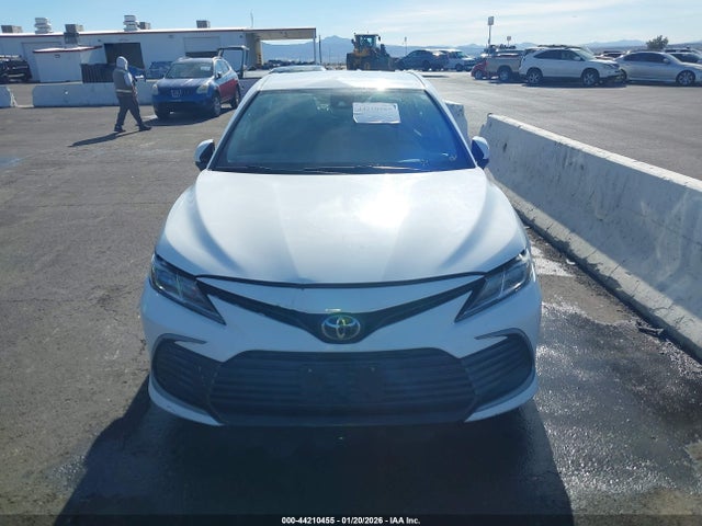 Toyota CAMRY LE 2022 4T1C11AK7NU663853 Image 18