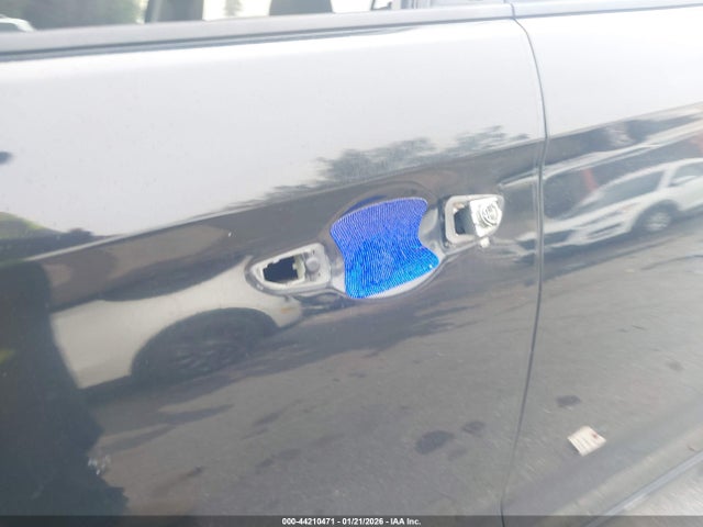 5NPD74LF7JH279939 Hyundai ELANTRA SE