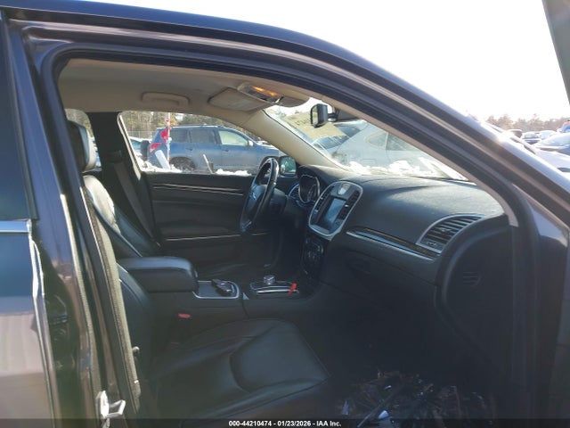 2019 Chrysler 300 Limited Awd მანქანა იყიდება აუქციონზე, vin: 2C3CCAKG6KH689968, აუქციონის ნომერი: 44210474