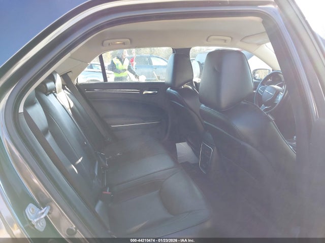 2019 Chrysler 300 Limited Awd მანქანა იყიდება აუქციონზე, vin: 2C3CCAKG6KH689968, აუქციონის ნომერი: 44210474