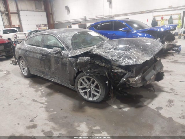 2024 AUDI A5 SPORTBACK WAUFACF56RA077004 Photo 0