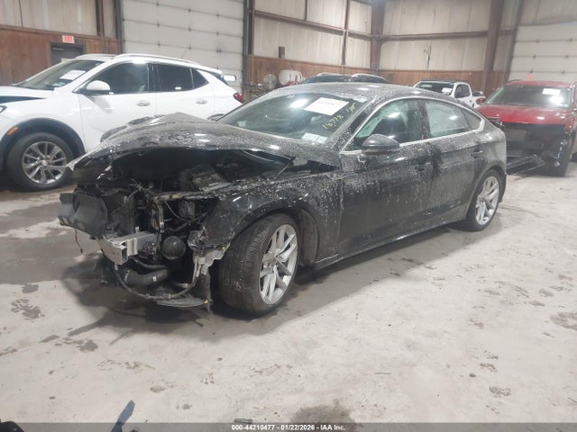 2024 AUDI A5 SPORTBACK WAUFACF56RA077004 Photo 1
