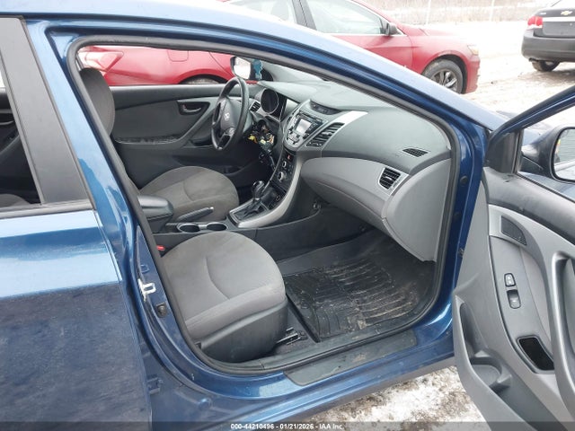 2016 Hyundai Elantra Se მანქანა იყიდება აუქციონზე, vin: 5NPDH4AE4GH795949, აუქციონის ნომერი: 44210496