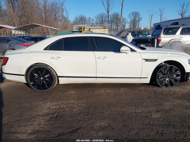 Bentley Flying Spur V8 2021 SCBBG6ZGXMC088294 Image 13