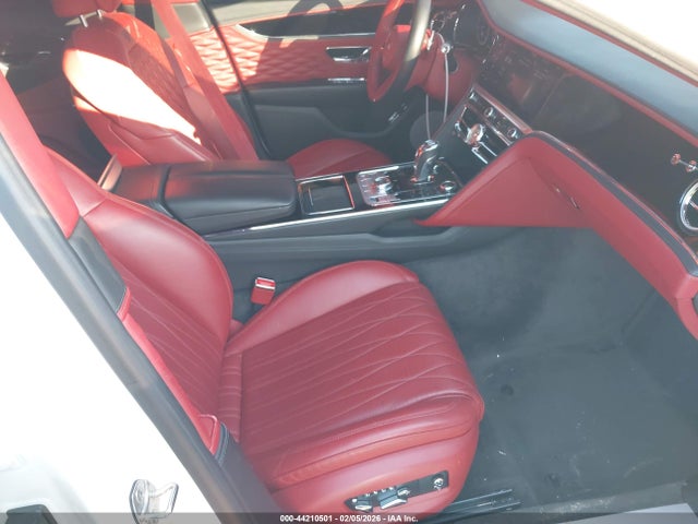 2021 BENTLEY FLYING SPUR SCBBG6ZGXMC088294 Photo 4