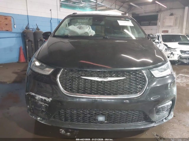 2022 Chrysler Pacifica Touring L მანქანა იყიდება აუქციონზე, vin: 2C4RC1BG1NR190497, აუქციონის ნომერი: 44210509