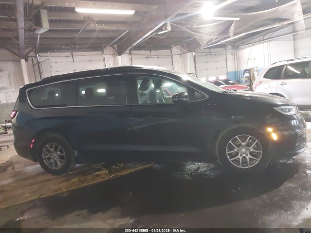 2022 Chrysler Pacifica Touring L მანქანა იყიდება აუქციონზე, vin: 2C4RC1BG1NR190497, აუქციონის ნომერი: 44210509