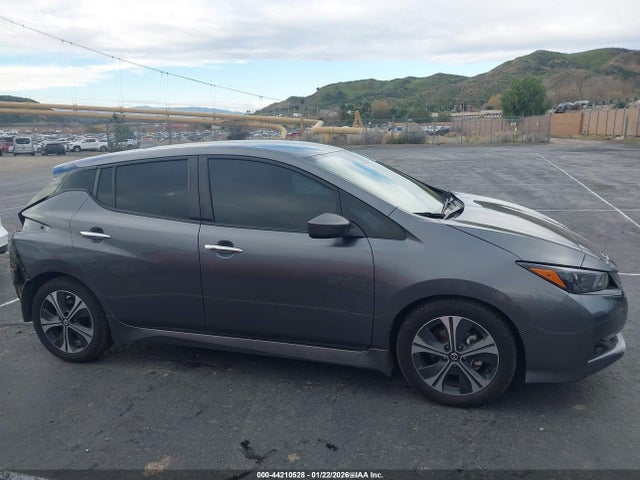 1N4AZ1CV6MC556329 Nissan LEAF SV
