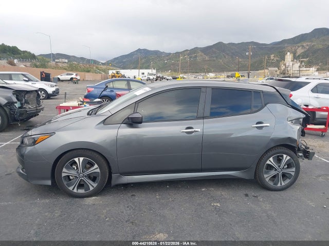 1N4AZ1CV6MC556329 Nissan LEAF SV