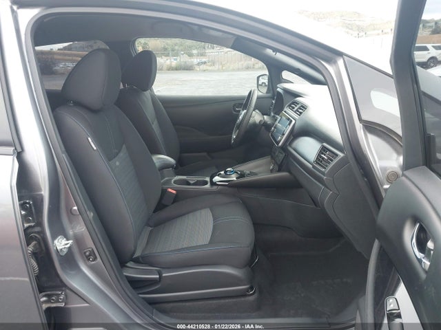 1N4AZ1CV6MC556329 Nissan LEAF SV