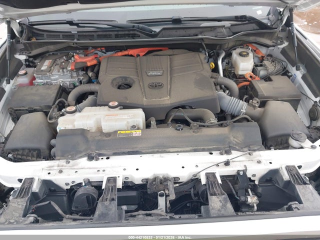 2023 TOYOTA TUNDRA HYBRID 5TFJC5ABXPX001750 Photo 9