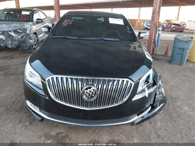 1G4GB5G39GF181916 Buick Lacrosse Leather