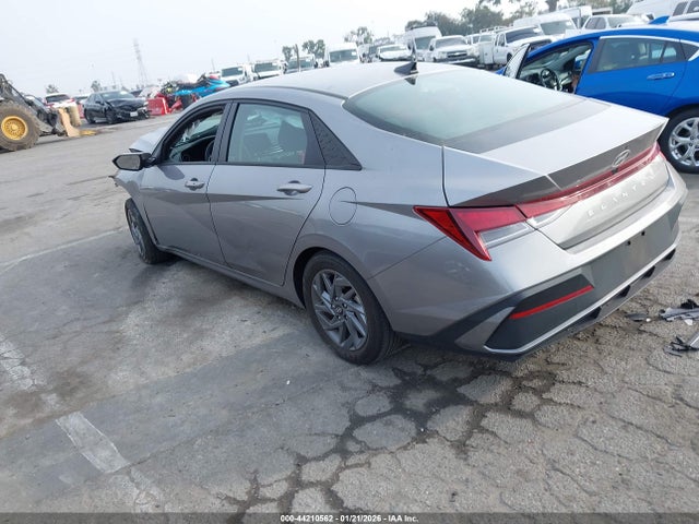 KMHLM4DG1RU697910 Hyundai ELANTRA SEL