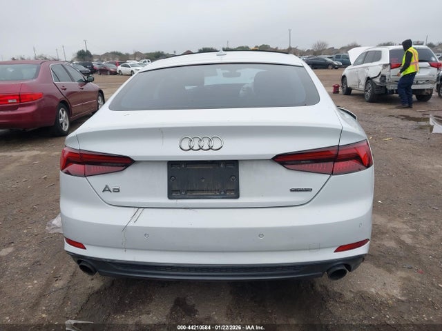2019 Audi A5 45 Premium მანქანა იყიდება აუქციონზე, vin: WAUENCF56KA065604, აუქციონის ნომერი: 44210584