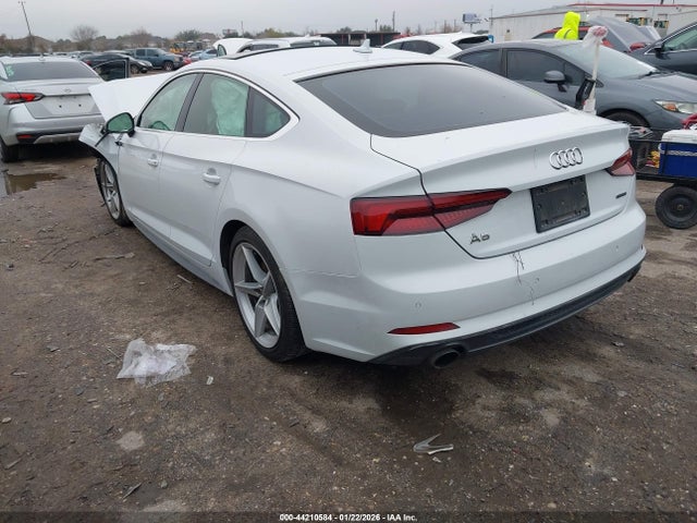 2019 AUDI A5 WAUENCF56KA065604 Photo 2