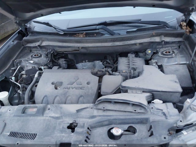 2016 MITSUBISHI OUTLANDER JA4AD2A32GZ044370 Photo 9