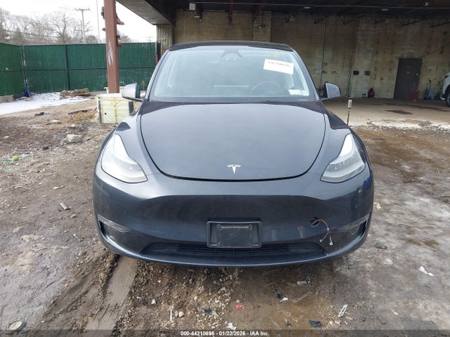 7SAYGDEE6RA236385 Tesla Model Y Long Range Dual Motor All-wheel Drive