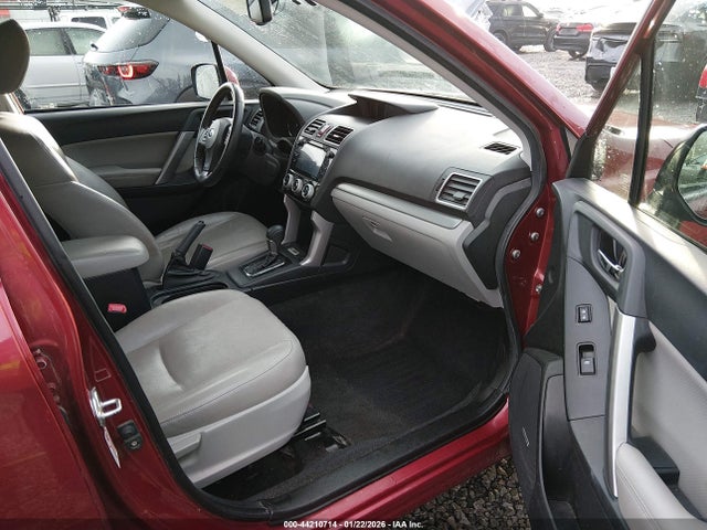 Subaru Forester 2.5i Touring 2016 JF2SJAVC0GH481265 Image 18