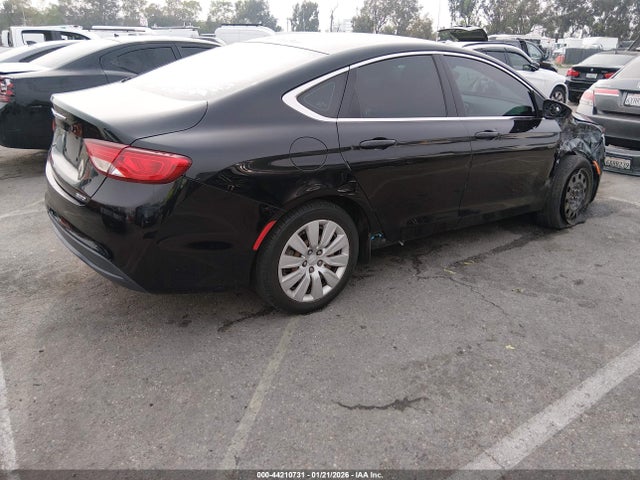 Chrysler 200 LX 2016 1C3CCCFB8GN139471 Image 4