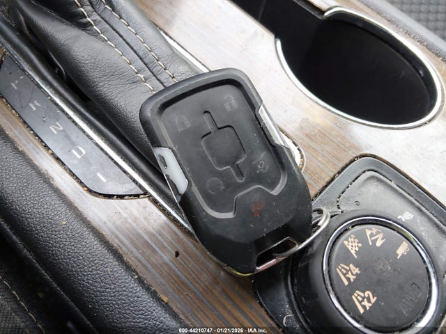 44210747 :رقم المزاد ، 1GKKNSLS6HZ186724 vin ، 2017 Gmc Acadia Sle-2 مزاد بيع