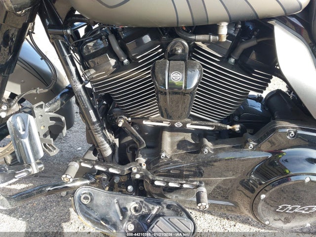 2019 HARLEY-DAVIDSON FLHXS 1HD1KRP13KB613396 Photo 8