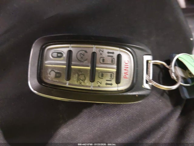 Продаж на аукціоні авто 2017 Chrysler Pacifica Touring-l Plus, vin: 2C4RC1EG2HR577642, номер лоту: 44210769