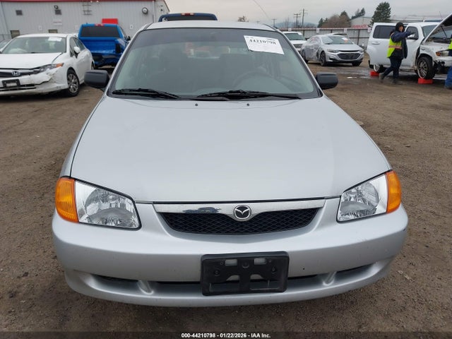 2000 Mazda Protege Dx/lx მანქანა იყიდება აუქციონზე, vin: JM1BJ222XY0197075, აუქციონის ნომერი: 44210798