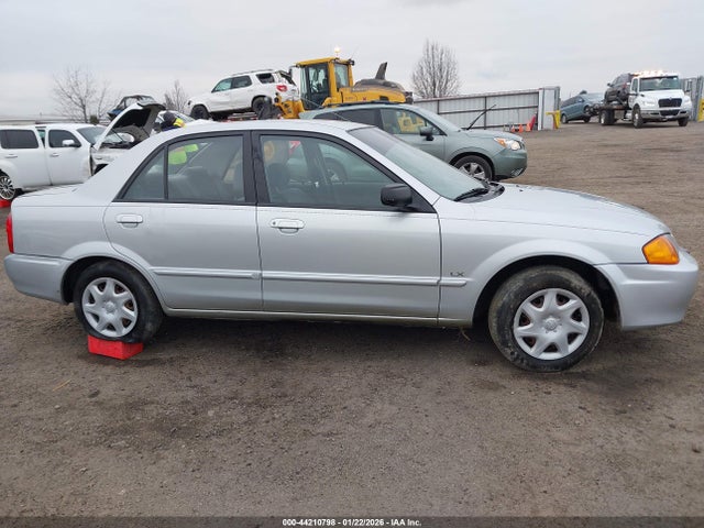 2000 Mazda Protege Dx/lx მანქანა იყიდება აუქციონზე, vin: JM1BJ222XY0197075, აუქციონის ნომერი: 44210798