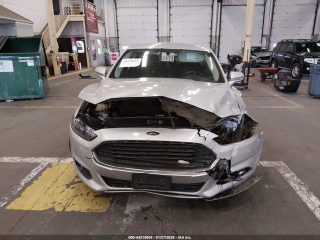 3FA6P0HD5GR282939 Ford FUSION SE