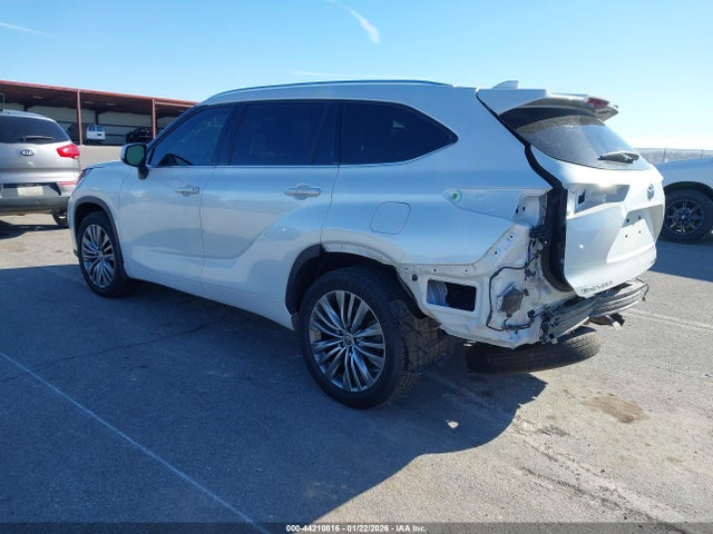 2022 TOYOTA HIGHLANDER 5TDFZRAH3NS090659 Photo 2