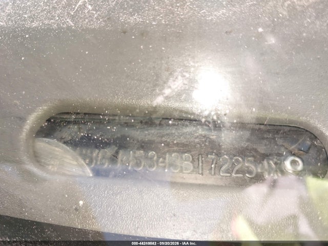 44210842 :رقم المزاد ، 1C8GJ45343B172254 vin ، 2003 Chrysler Voyager Lx مزاد بيع