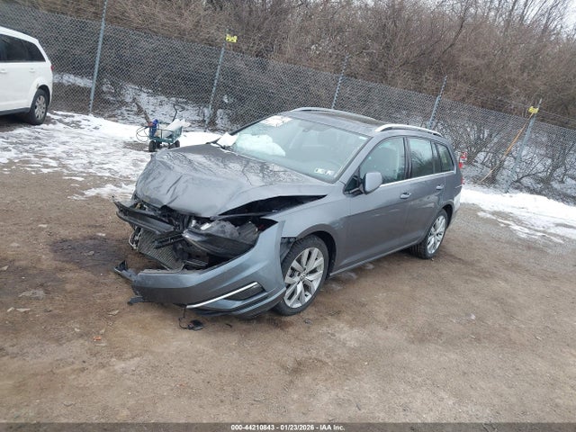 2018 VOLKSWAGEN GOLF SPORTWAGEN 3VWL17AU4JM762991 Photo 1