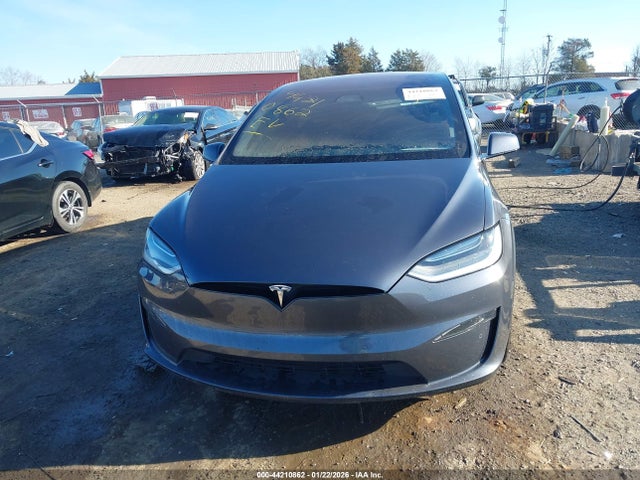 2022 TESLA MODEL X 7SAXCAE51NF361877 Photo 9