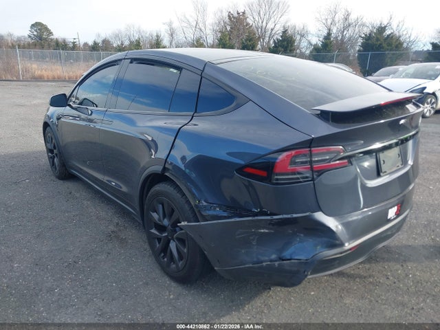 2022 TESLA MODEL X 7SAXCAE51NF361877 Photo 2