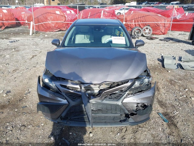4T1G11AK1NU675806 Toyota CAMRY SE